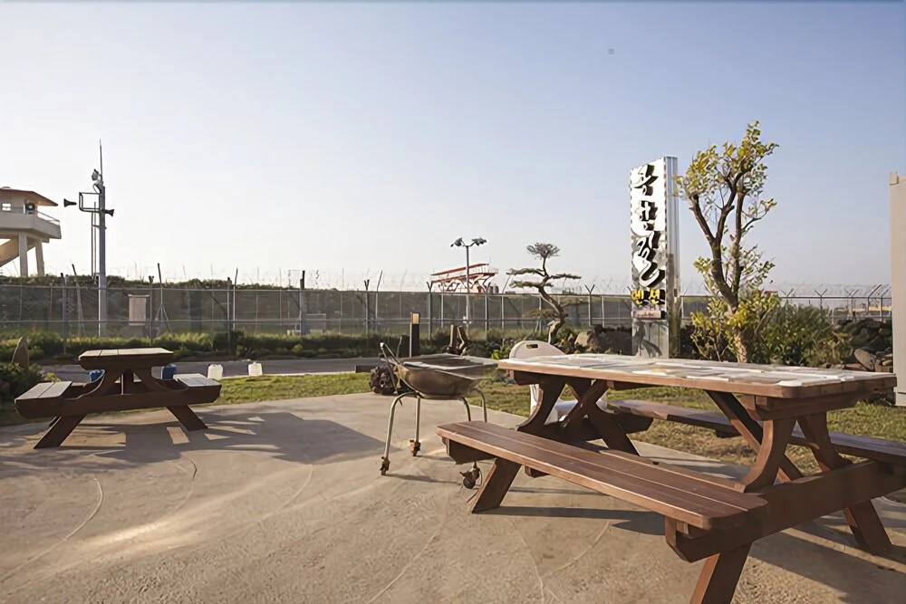 Jeju Airport Road Pension