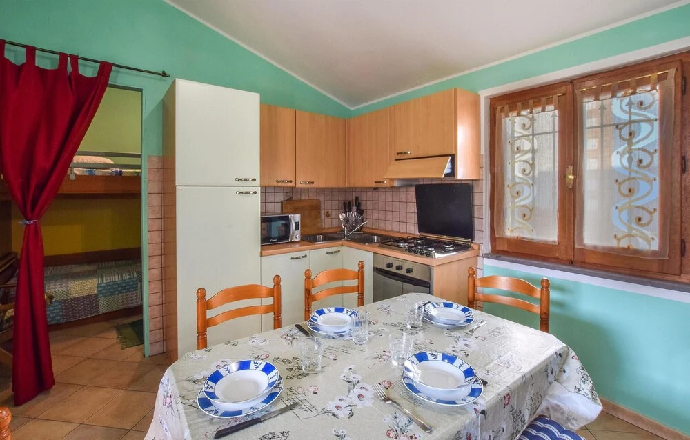 Stunning Home In Scaterina Di Pittinur