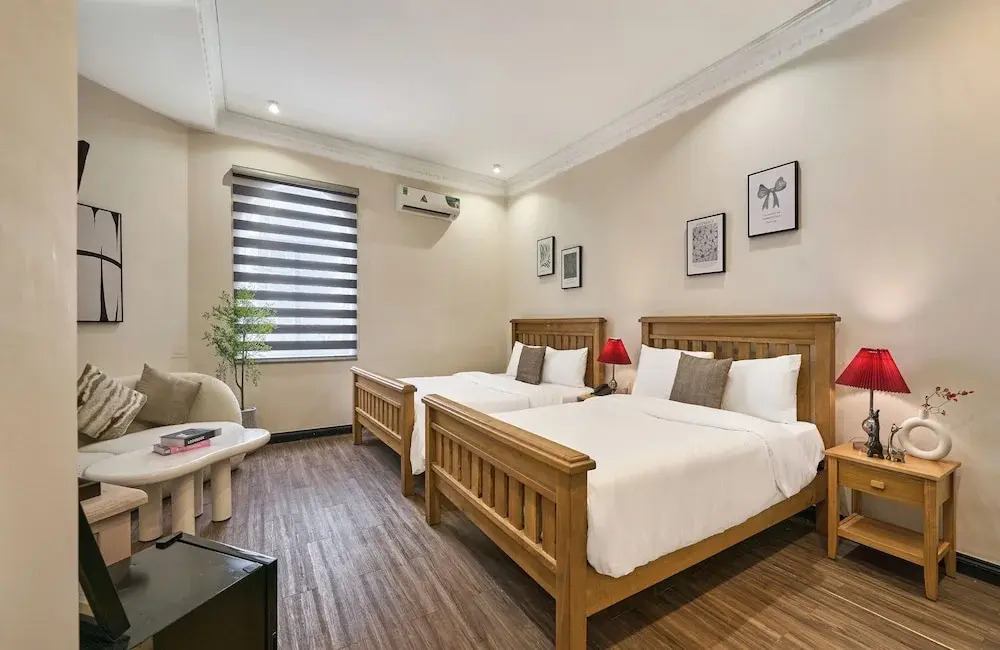The Passion Lux Airport Hotel Apartment