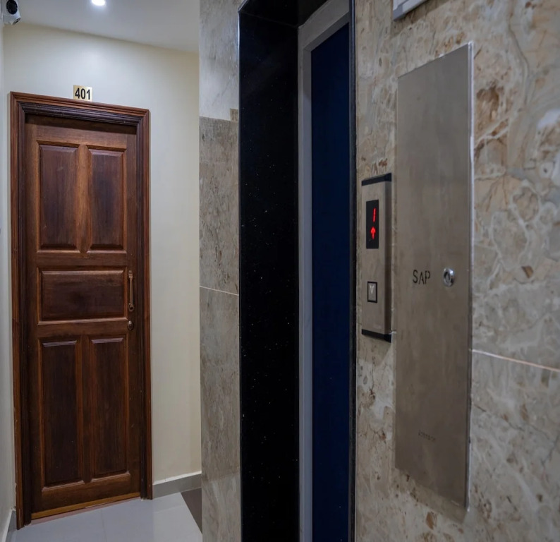 Le Suresh Residency