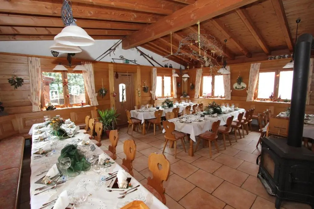 Hotel-Hauensteiner-Hof