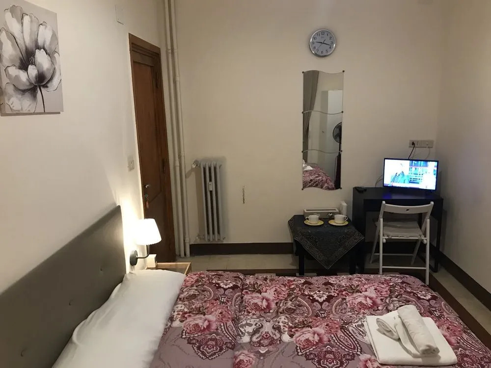 Pardis Guest house