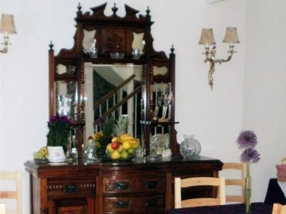 Hollyburn House