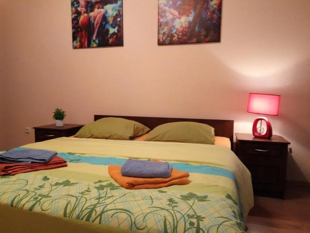 Best Apartments on Kyryla & Mefodia