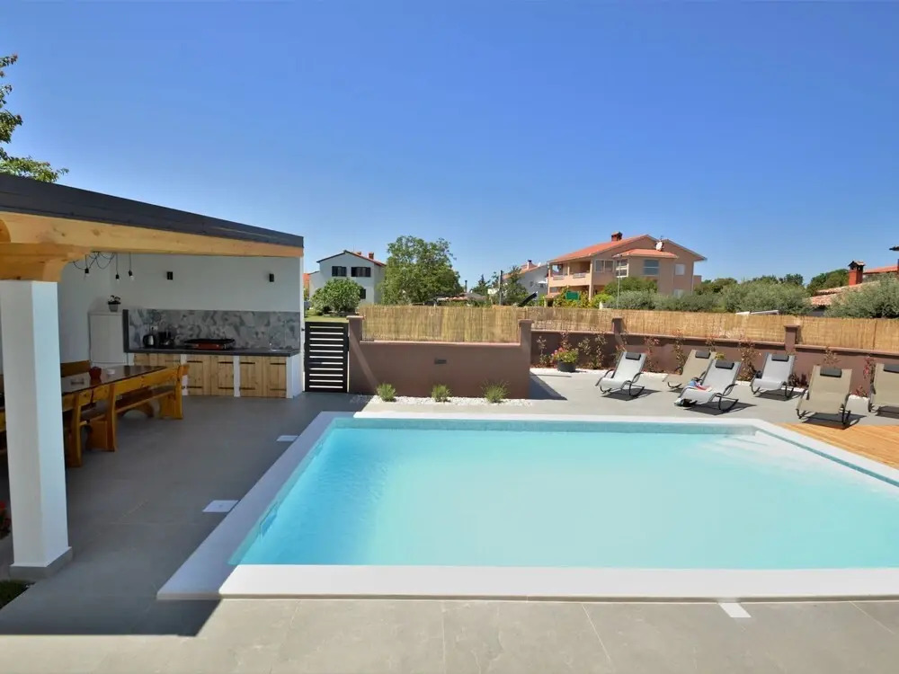 Holiday Home House Eric&Paolo by Interhome