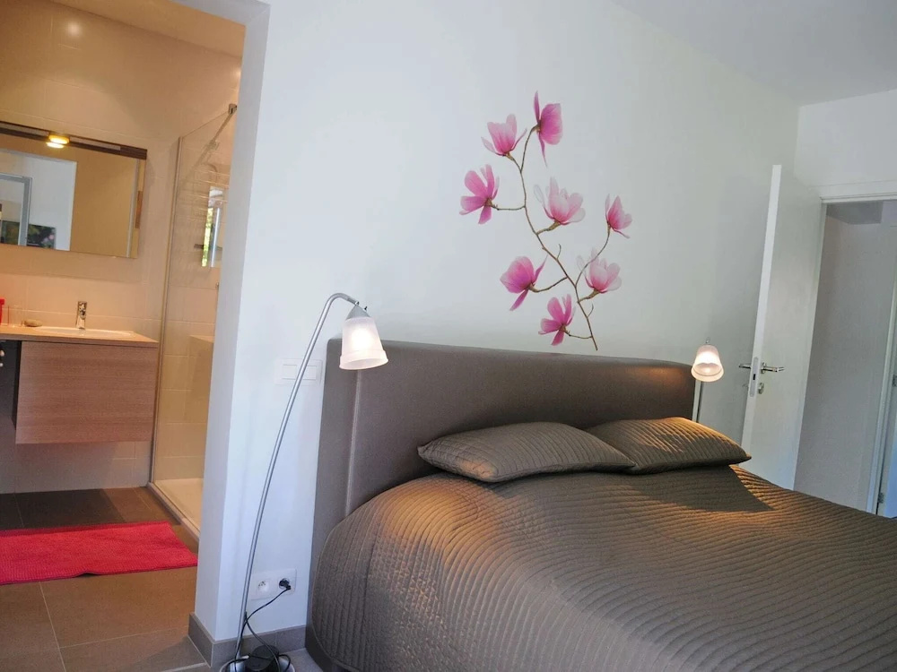 Holiday Home in Noiseux With Family Amenities