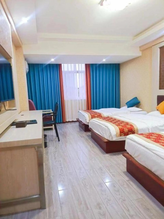 Longyue Hotel