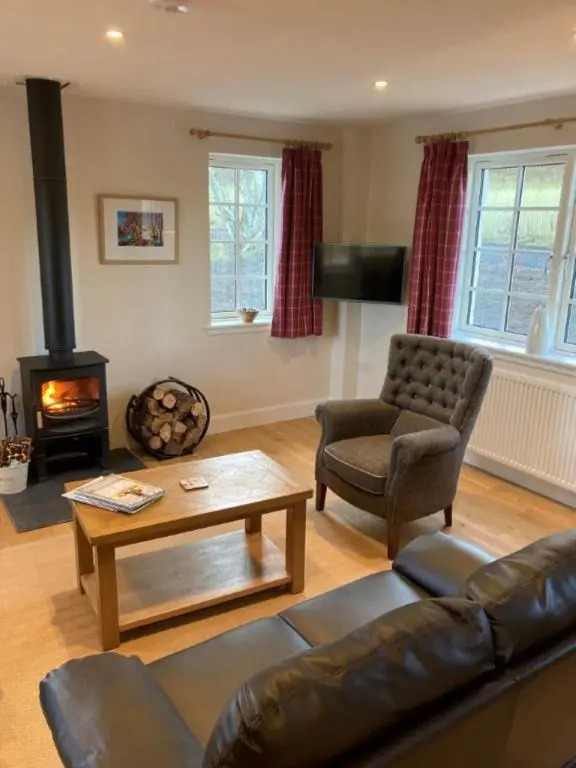 Kingfisher Cottage, Port o Tay
