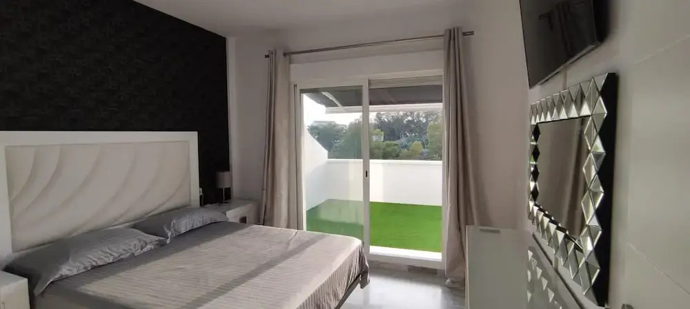 Marbella Oasis Villa With 6 Bedrooms