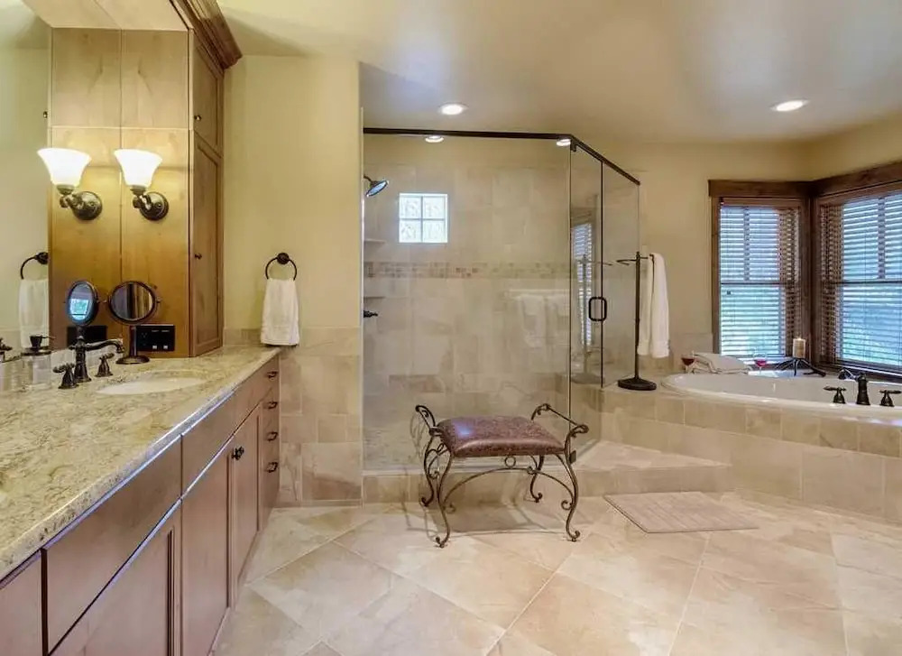 Cloud Peak Vista Peak 7 Private Home with Hot Tub