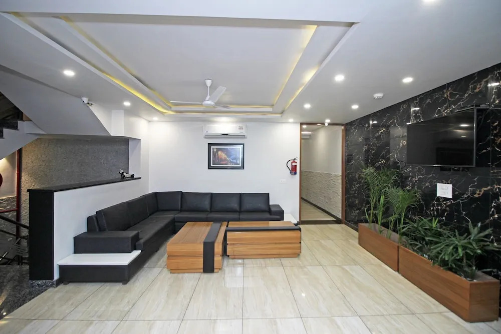 OYO 9451 Hotel Prem Ratna