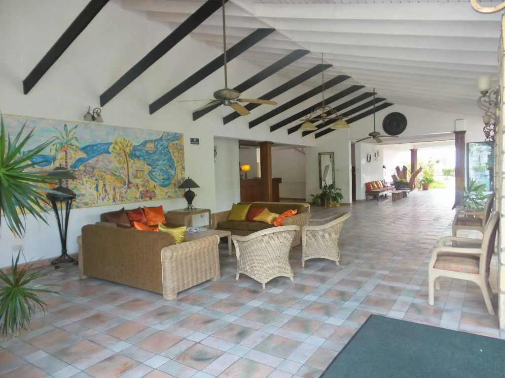 Allamanda Beach Hotel