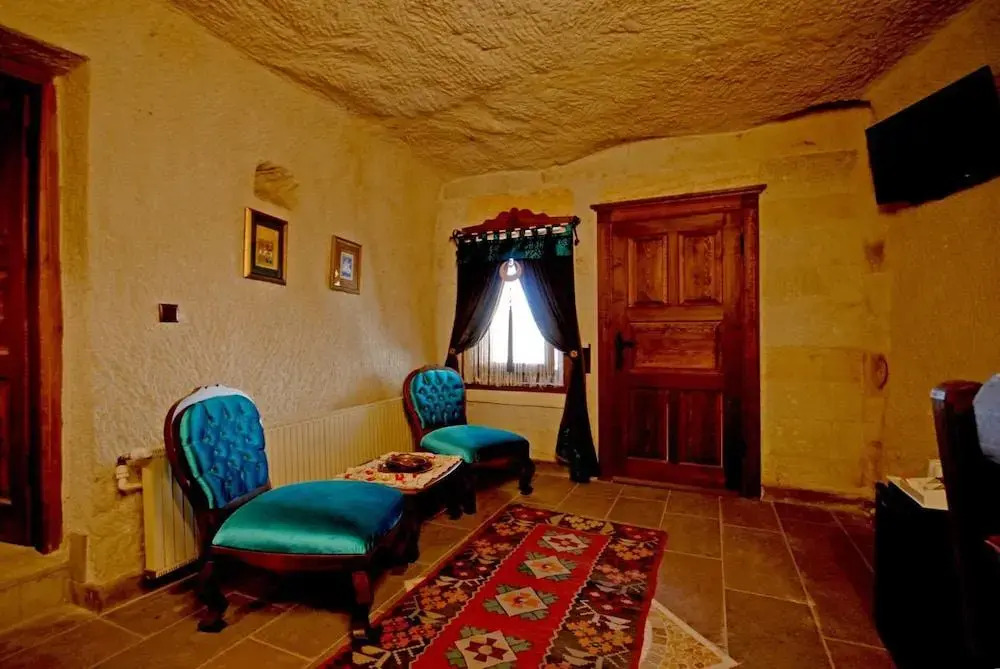 Miras Hotel