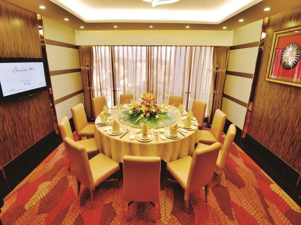 Similan Hotel Zhuhai-Gongbei Port High speed Railway Station