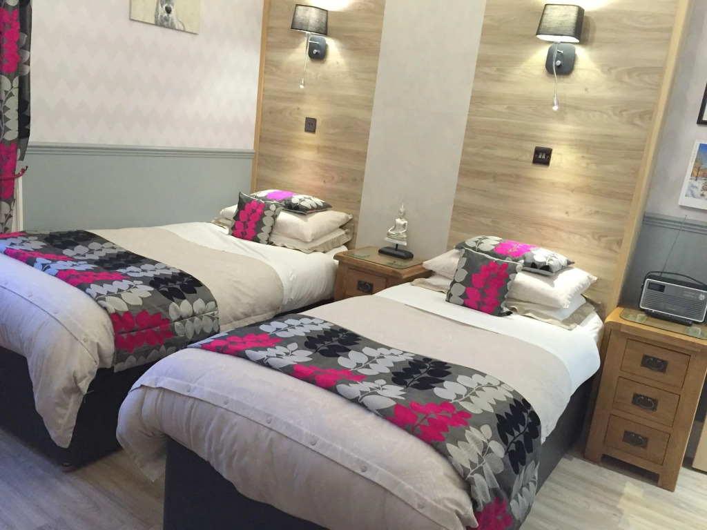 Lauderville guest house