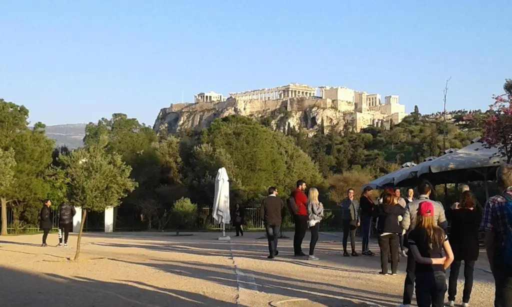 Classy 2 bedroom apartment under Acropolis at Thisseio