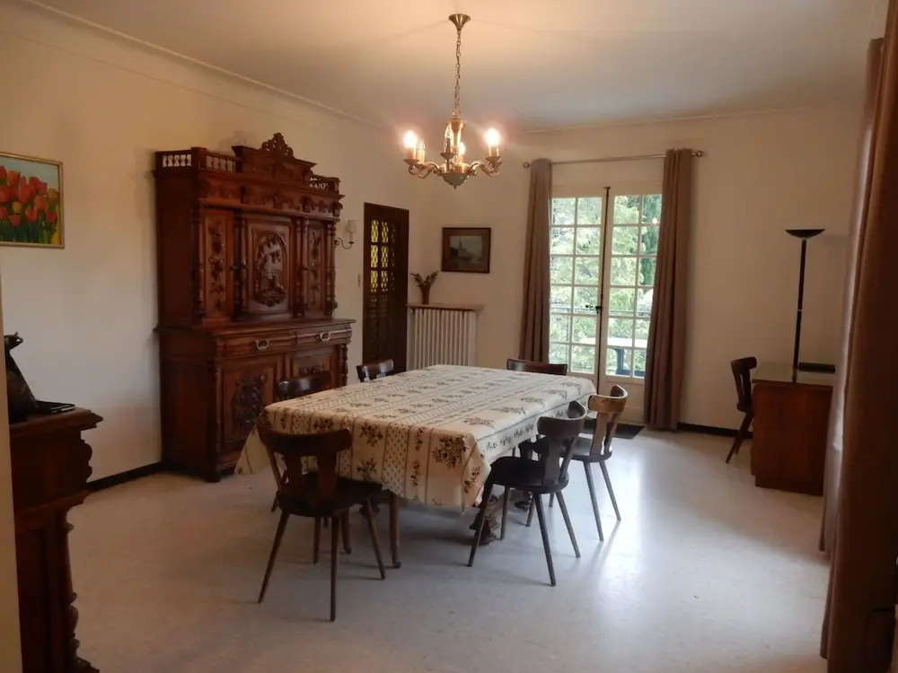 Sunny Villa Stay in Nyons