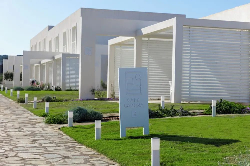 Stunning Capo Falcone Charming Apartments, 1 Bed Comfort Apt Sleeps 4 With Child