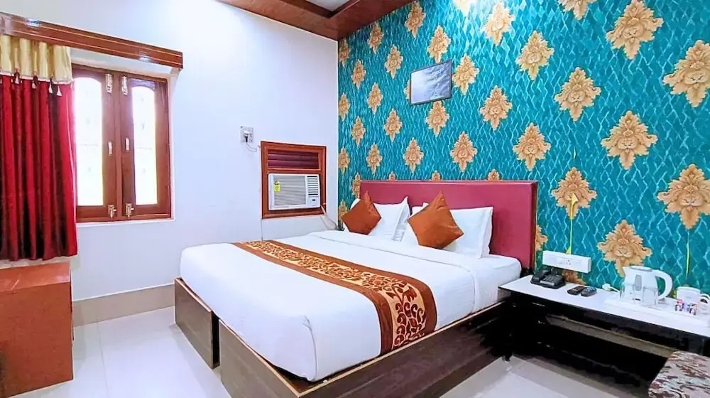Hotel Vijay Deluxe