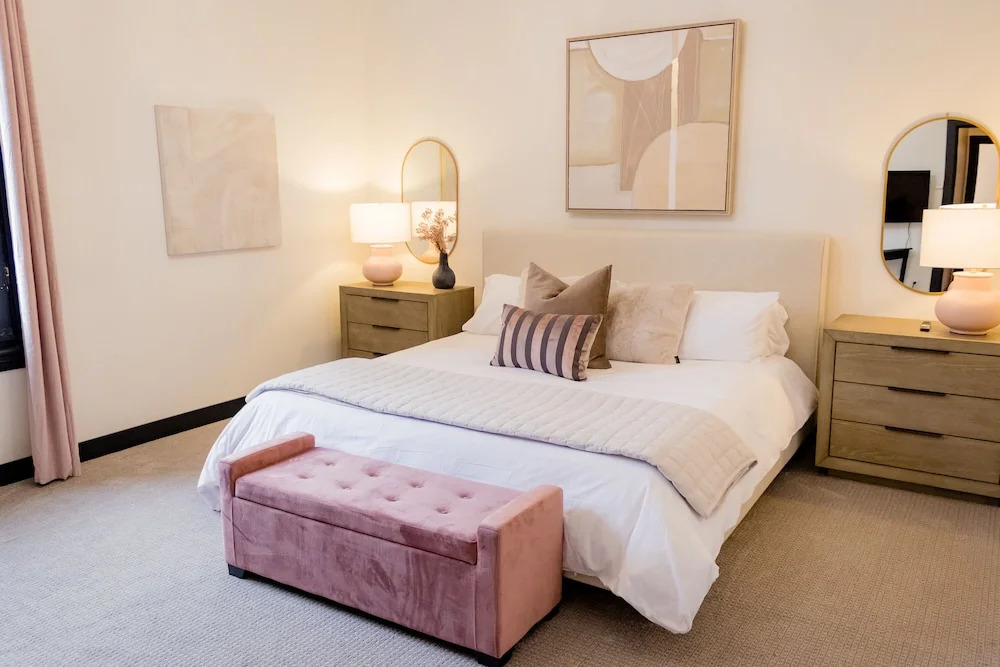 Speakeasy Suites