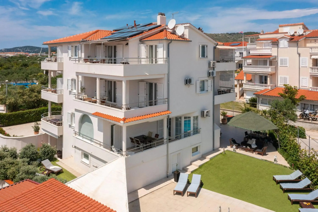 Seaview Apartments Tihi II