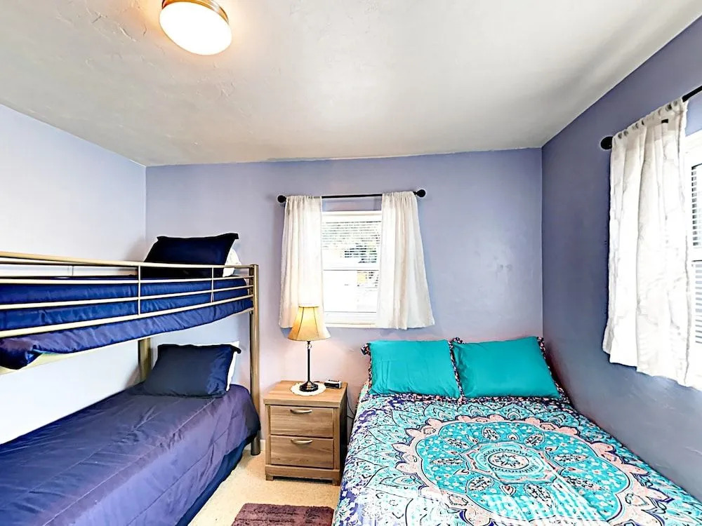 210 Fairweather Lane Home 2 Bedrooms 1 Bathroom Home
