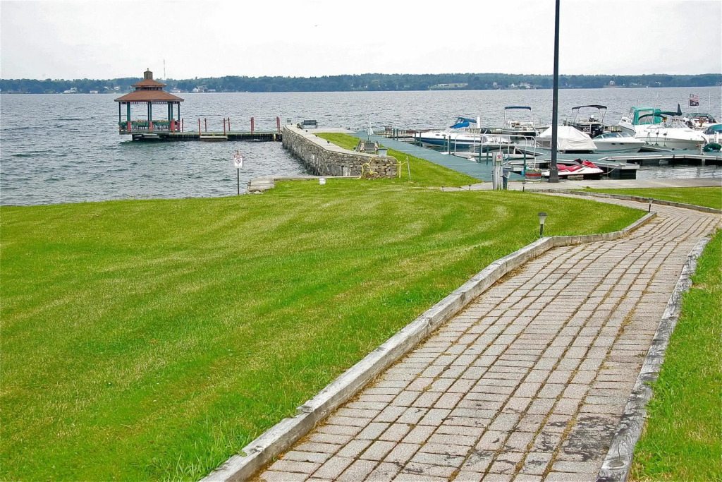 Stone Fence Resort