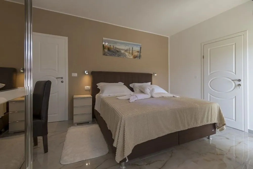 Villa Neda