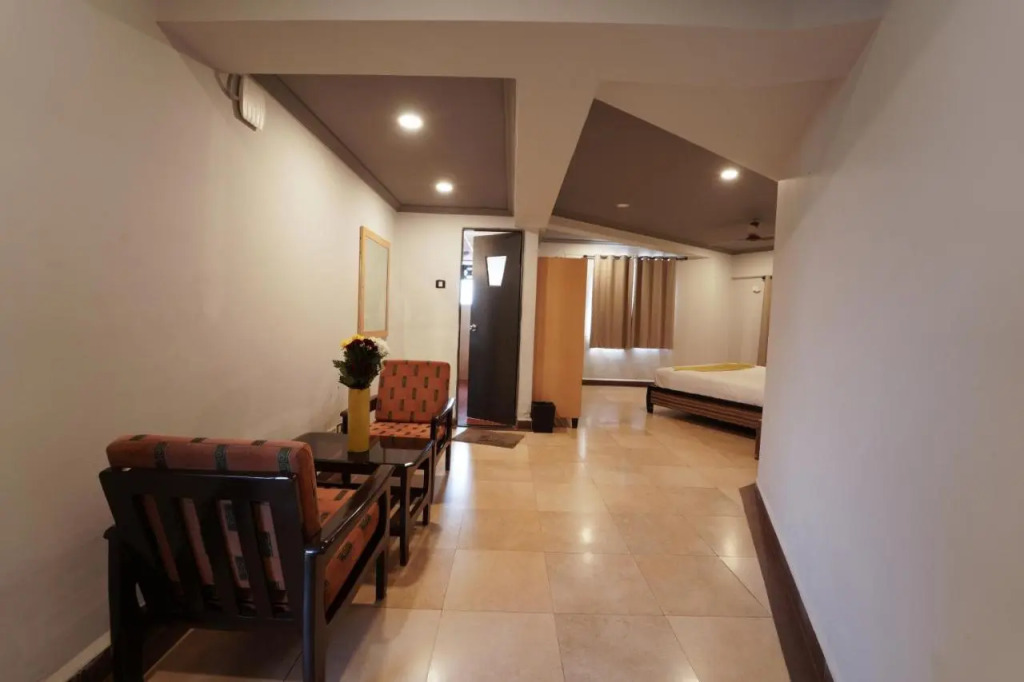 Om Shiv Hotel Formerly The Treat Hotel