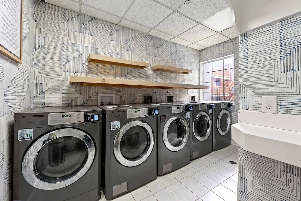 Prime Buckhead Chic Condo in Atlanta
