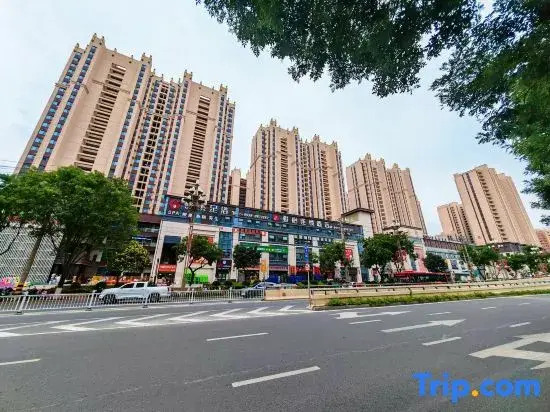 Modern Apartment at Chamber of Commerce Building