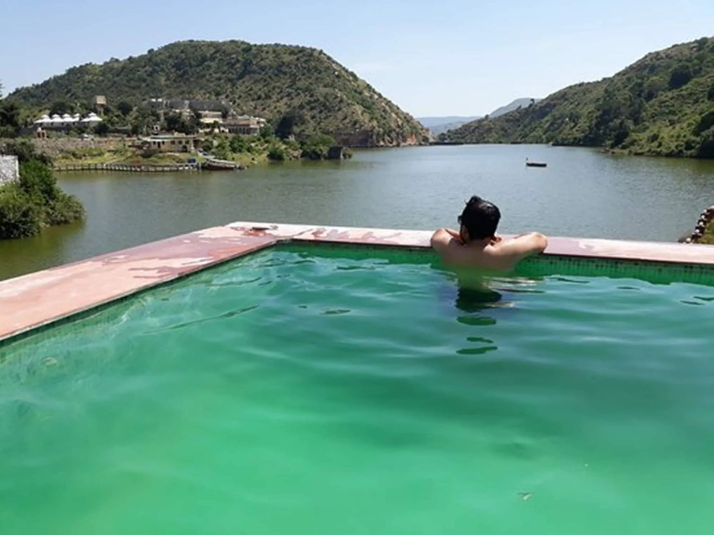 Rang Bhawan Inn- A Lake View Hotel