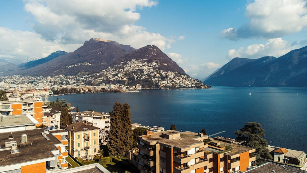 Generoso Luxury Lake View Suite in Lugano