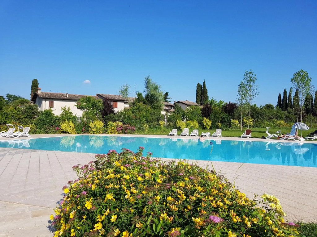 Luxury Apartments Beauty Gardens
