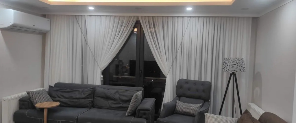 Sama House