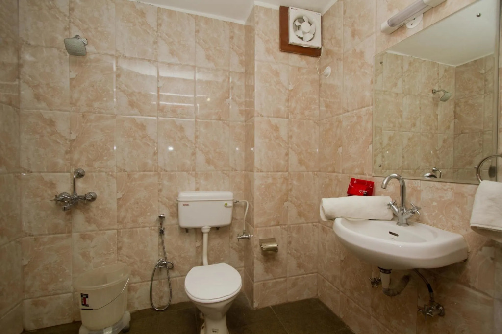 Oyo Premium Anand Nagar Guwahati
