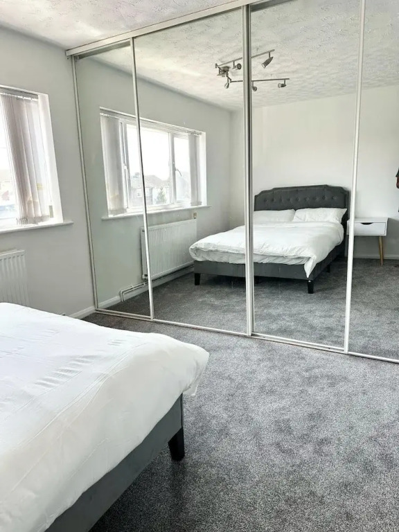 Hartlepool-3 bd House-sleeps5-free Parking&netflix