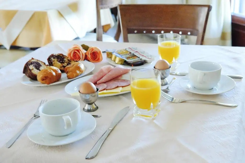 Hotel Ainareti
