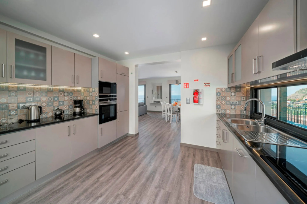 Contemporary villa in Calheta, stunning views, heated pool | Amaro Sunset