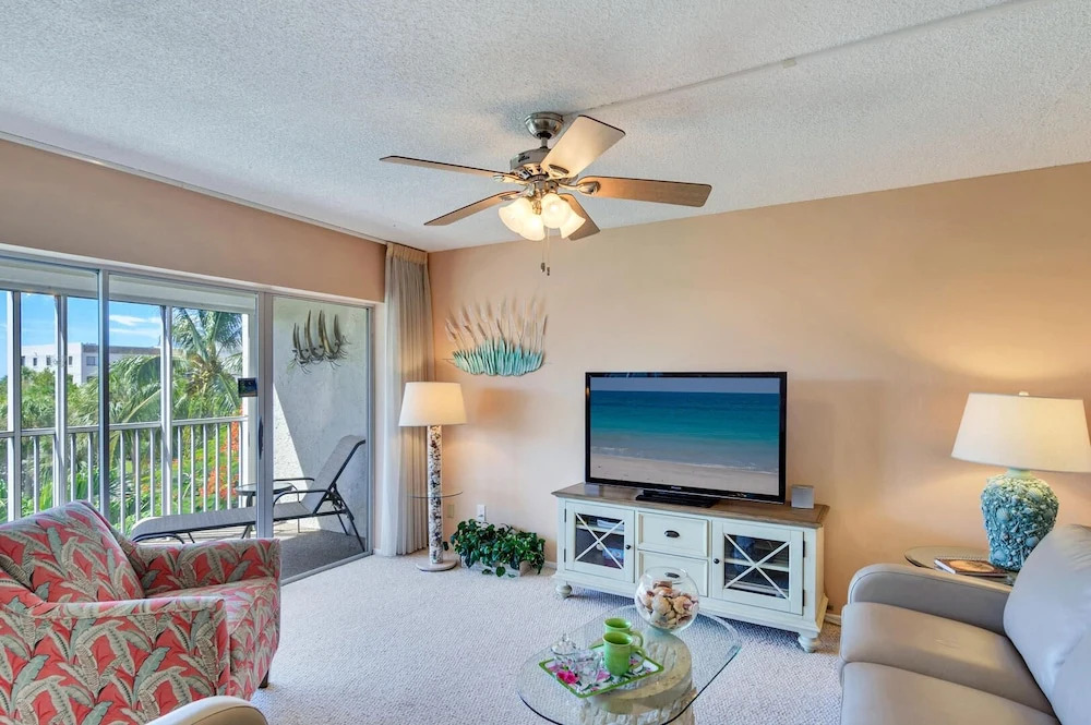 Sanibel Siesta on the Beach Unit 207 2 Bedrooms 2 Bathrooms Condo