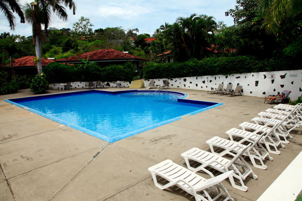 Hotel Colinas del Sol