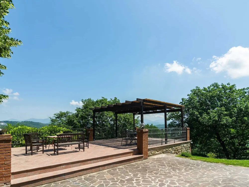 Farmhouse in Umbria with Pool