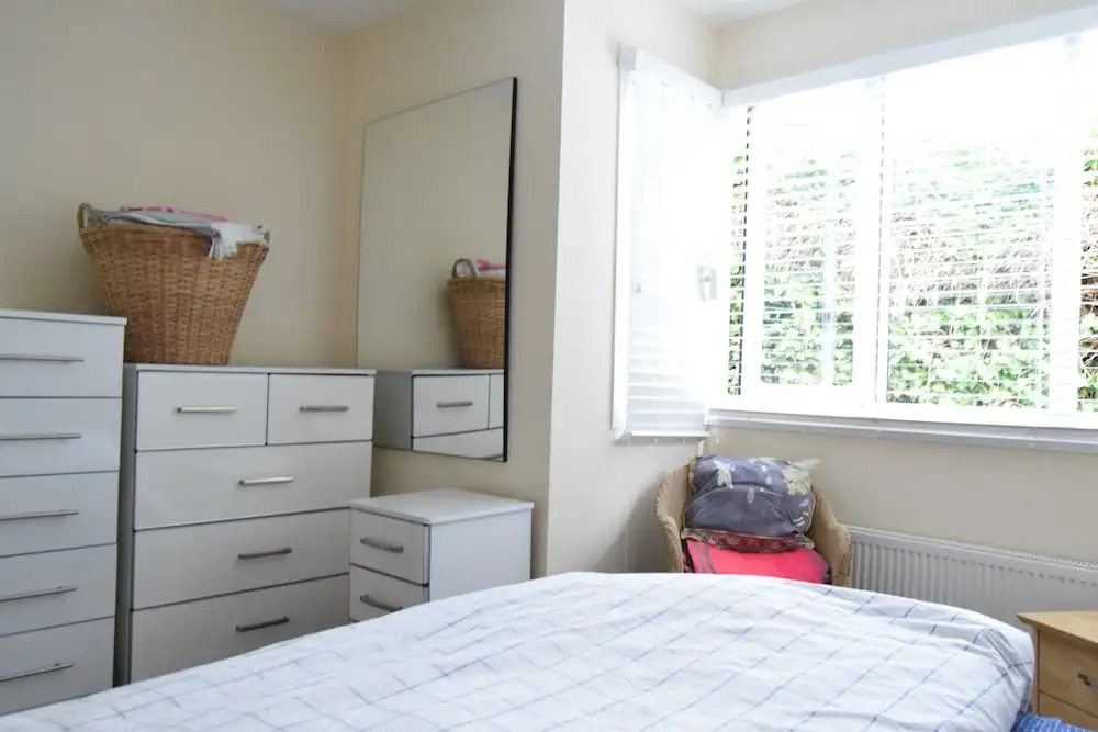 2 Bedroom Apartment In West London