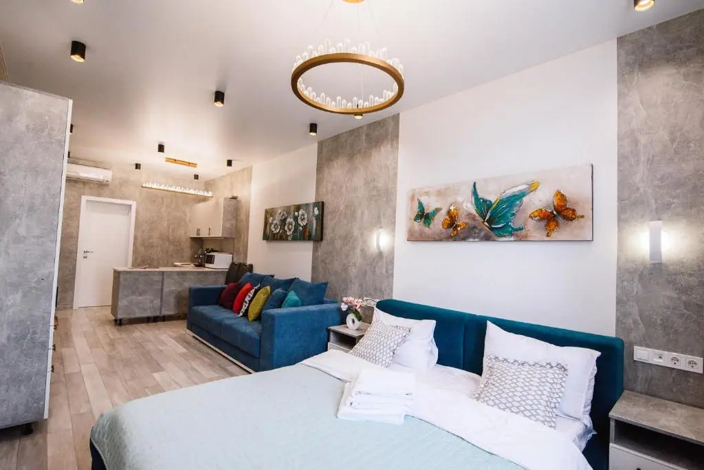 Royal Tower Luxurious Smart Residence (1)