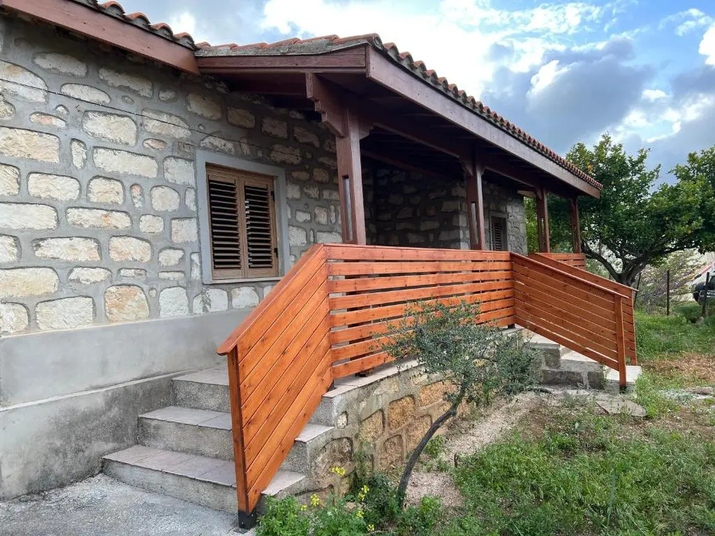 Sea-View Stone House Neo Chorio