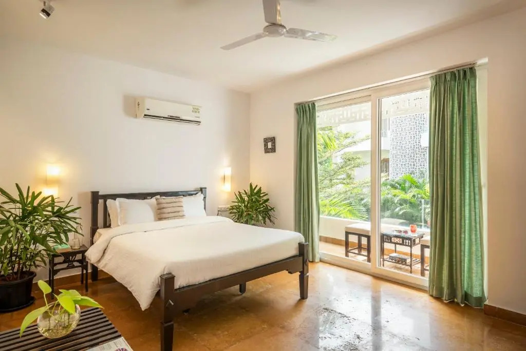 Santa Terra by The Blue Kite - 1 & 2 BHK Apartments With Common Pool, Kitchen, Security & Wifi, Near to Casino & Candolim Beach
