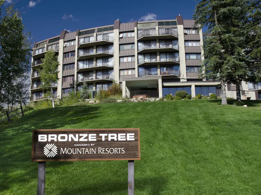 Bronze Tree Condominiums by Mountain Resorts