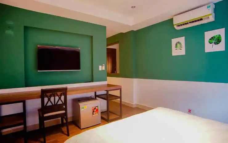 Lá Hotel Bình Tân