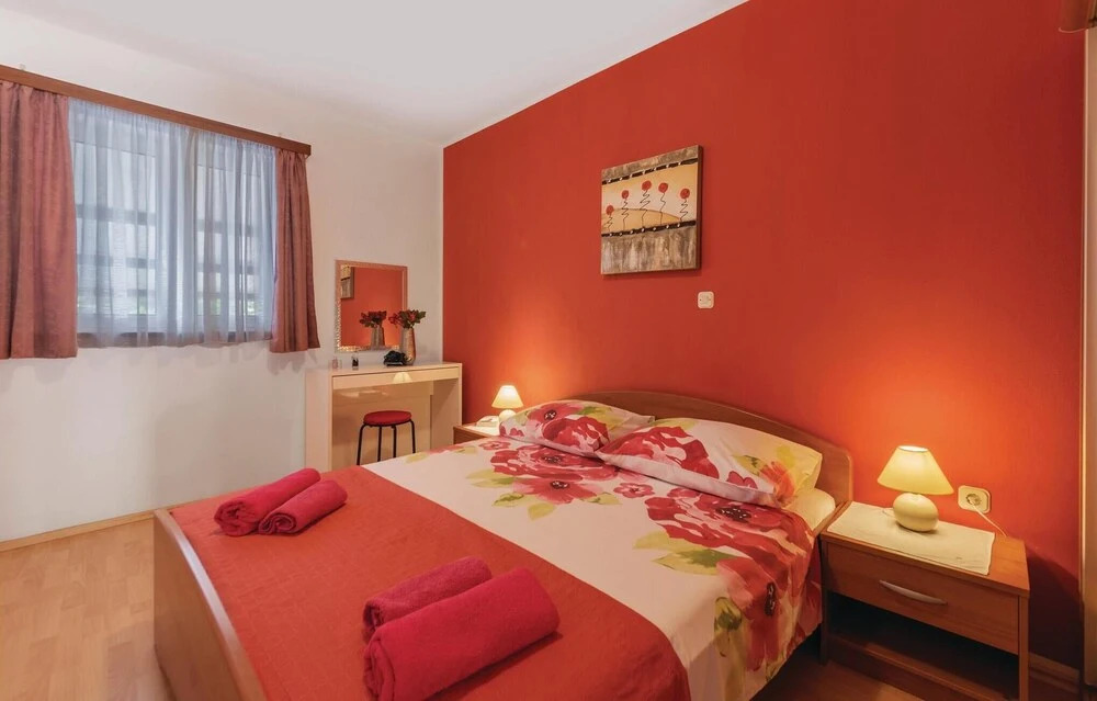 Awesome Home in Krnica With Wifi and 4 Bedrooms
