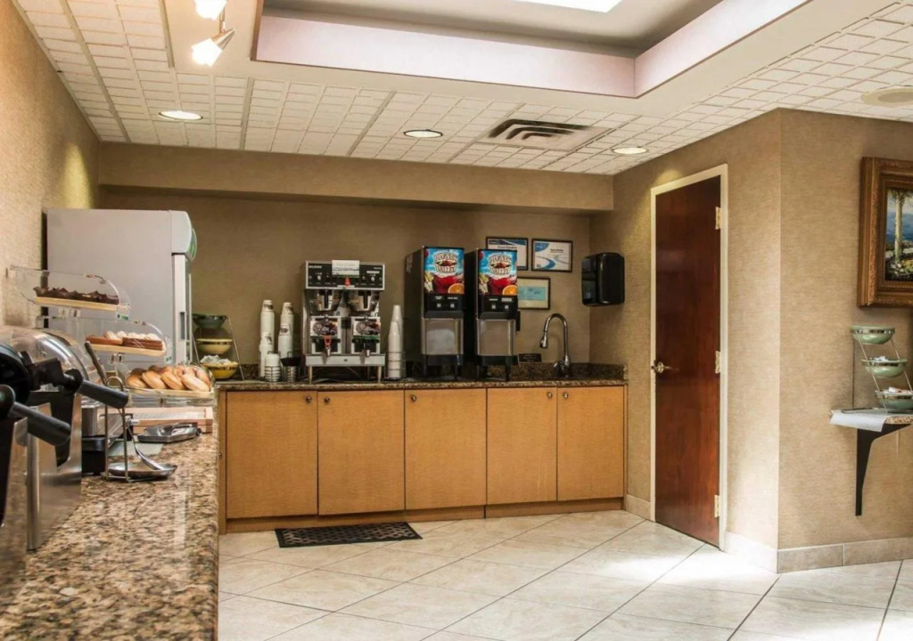 Quality Inn University Lansing